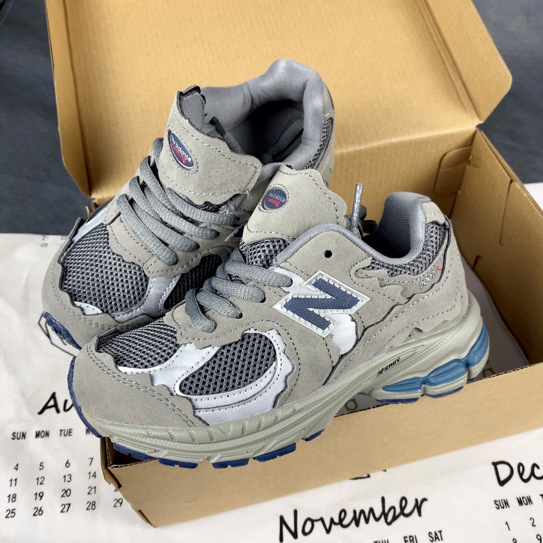 New Balance 2002R Gray Mesh Sneakers Running Shoes - 9