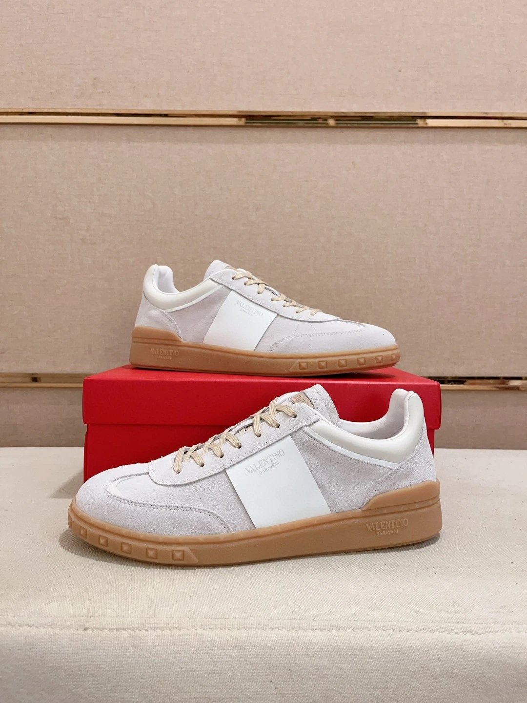 Valentino Garavani Upvillage Sneaker White Gum