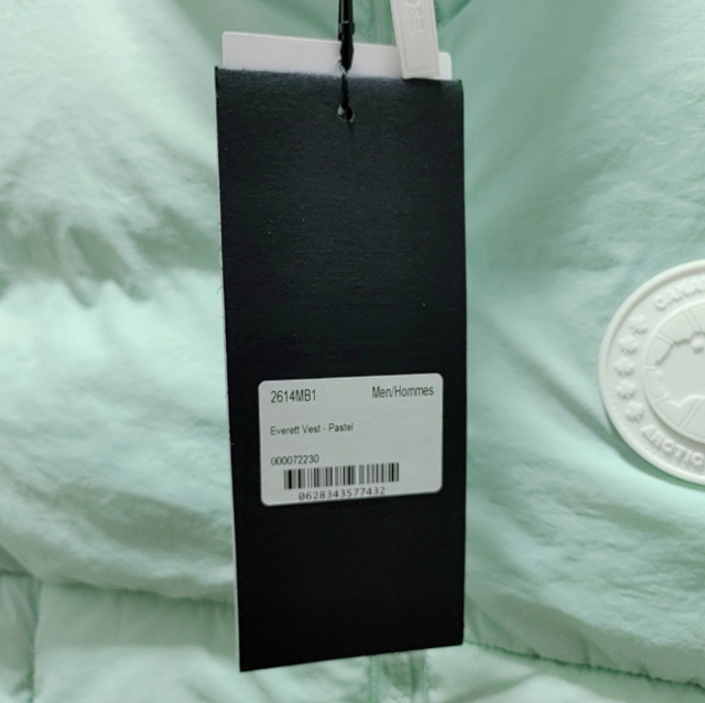 Canada Goose down vest: seller detail photo 12