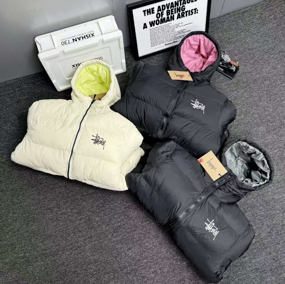Stüssy Hooded Down Jacket Off-White with Neon Yellow Lining - 4