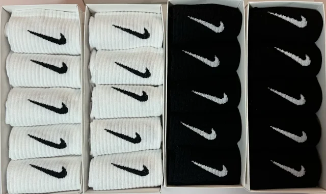 Nike Socks Ribbed crew with Swoosh logo product detail image 1