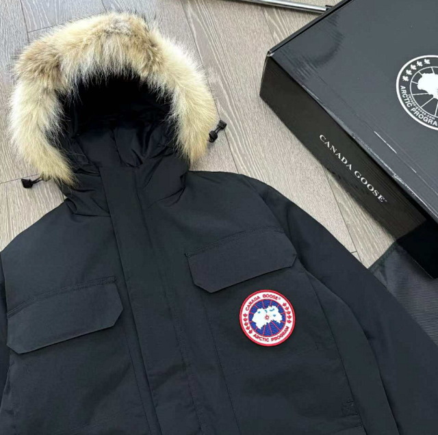 Canada Goose down jacket: seller detail photo 14