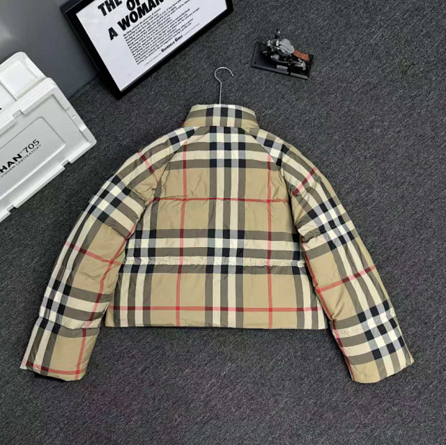 Burberry down jacket: seller detail photo 11