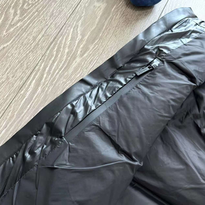 Prada Re-Nylon Puffer Vest Black Outerwear.vest - 8