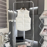 C- 4 White