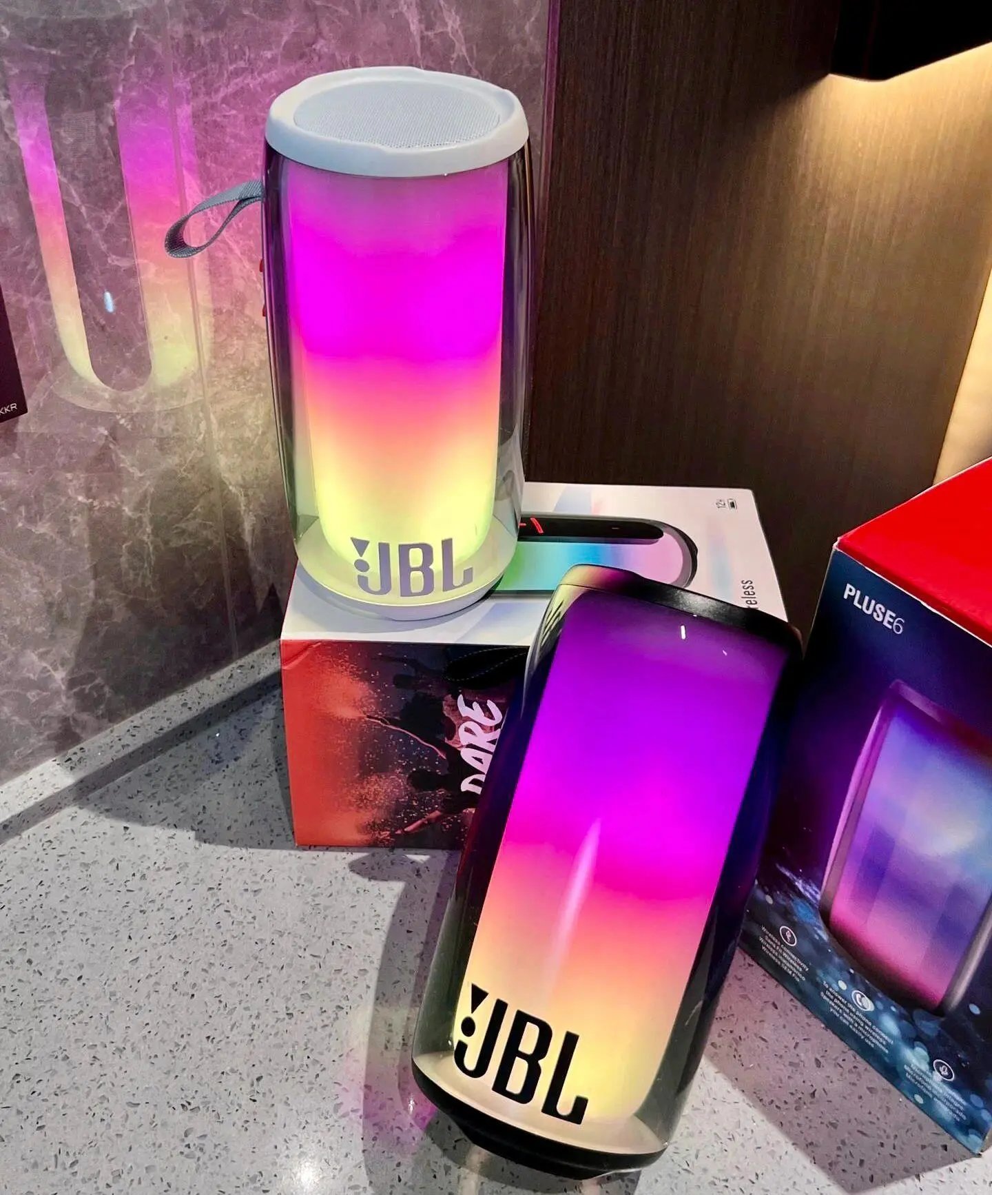 JBL Portable Tumbler Silver White Electronics - 10