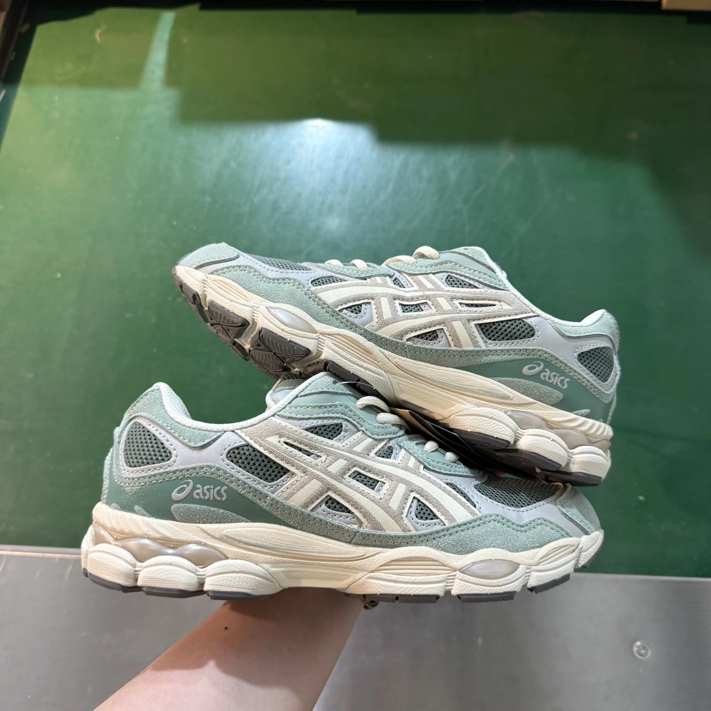 GEL-NYC meter green 1203A383-302