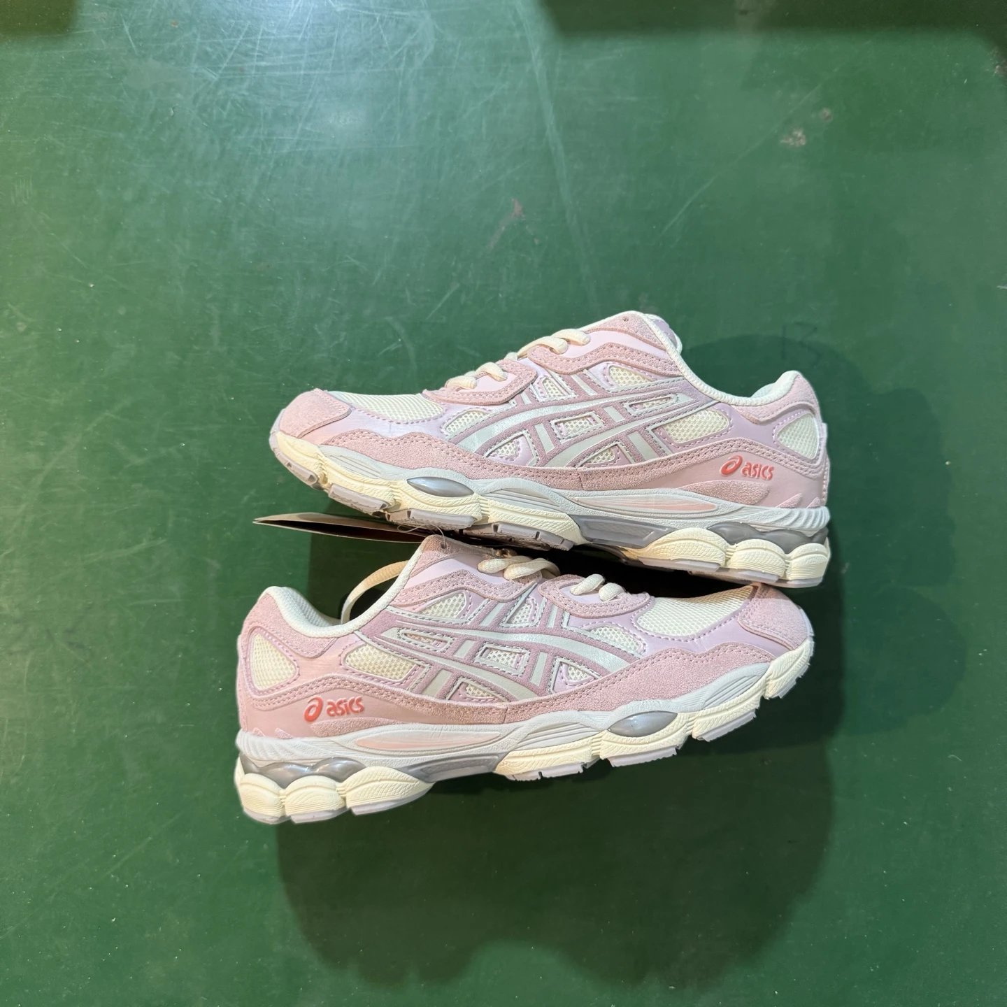 GEL-NYC Pink 1203A383-106