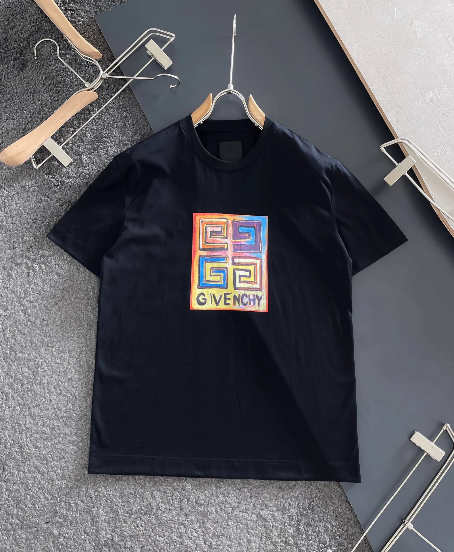 06黑色