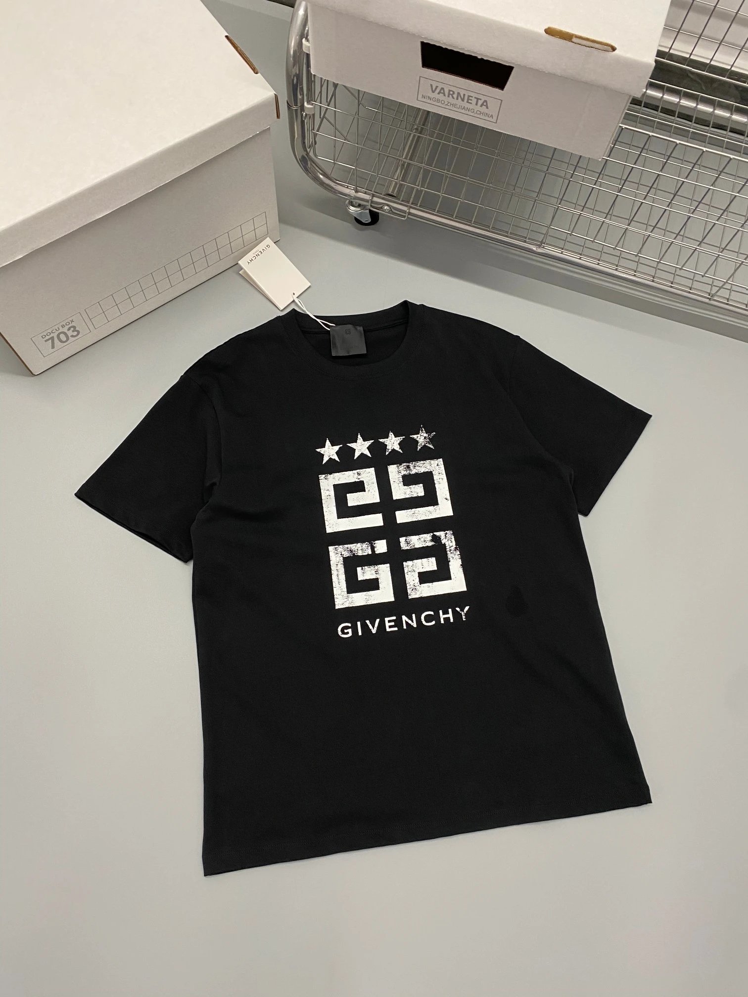 12黑色