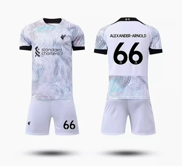 Liverpool FC Football Jerseys Mohamed Salah No. 11 Kit product detail image 15