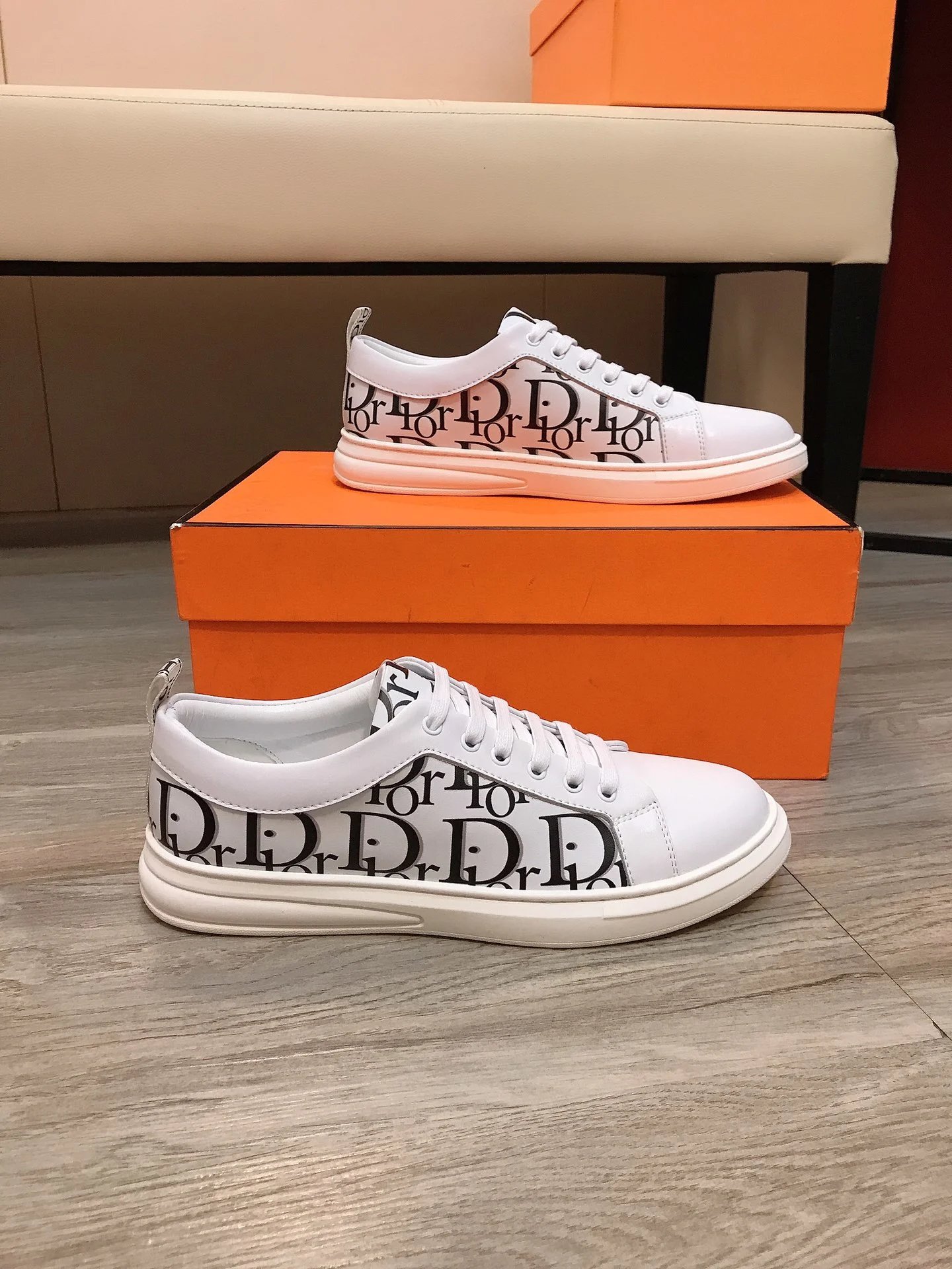 Product view 32