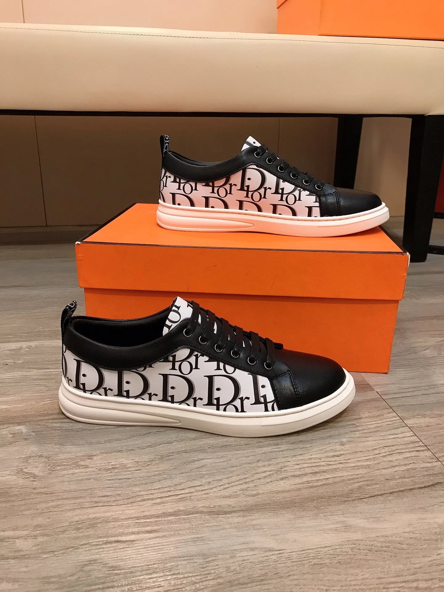 Product view 33