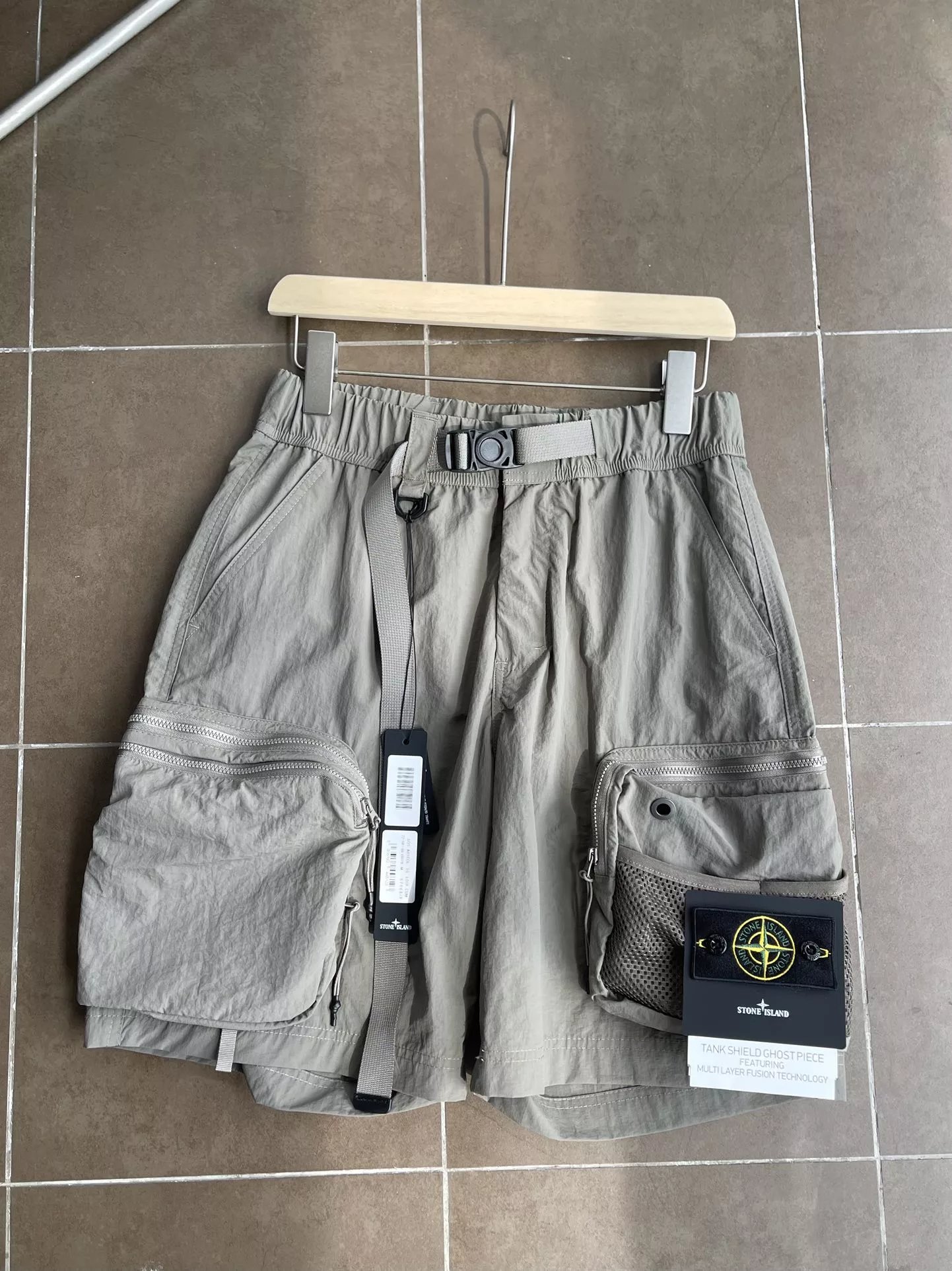 Product view 32