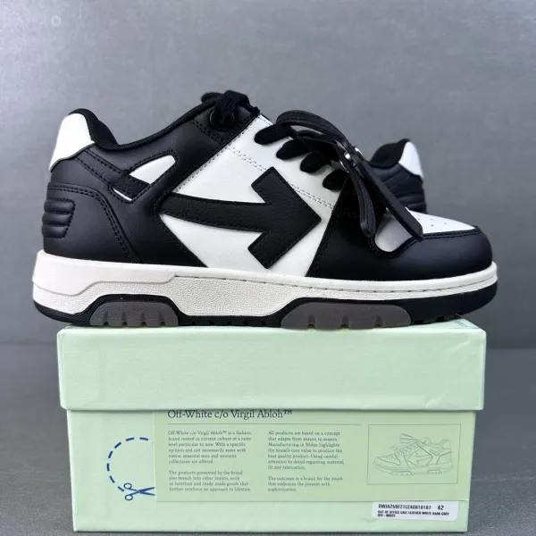 Off-White c/o Virgil Abloh Arrow Low White Black Sneakers - 1