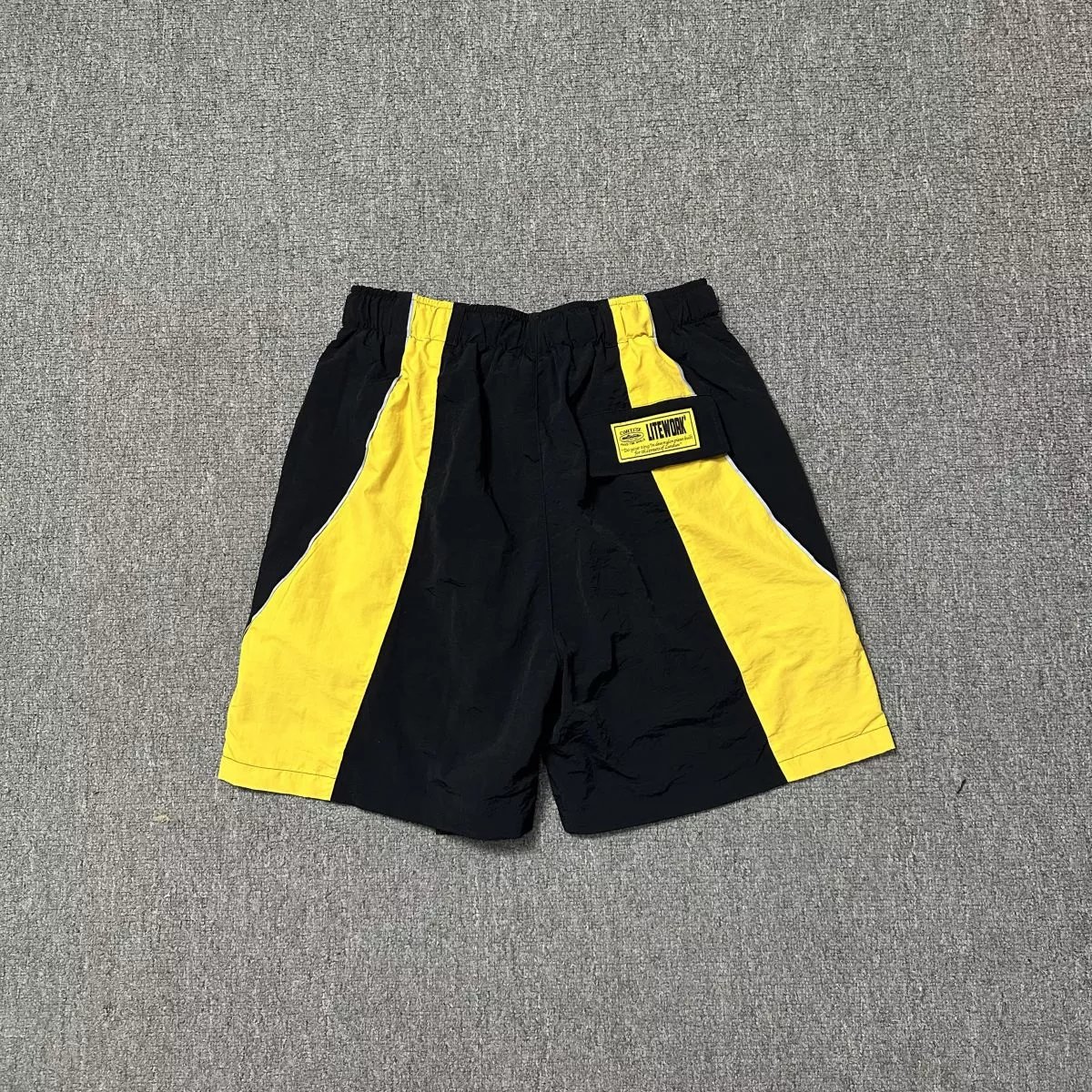 Black Yellow 15