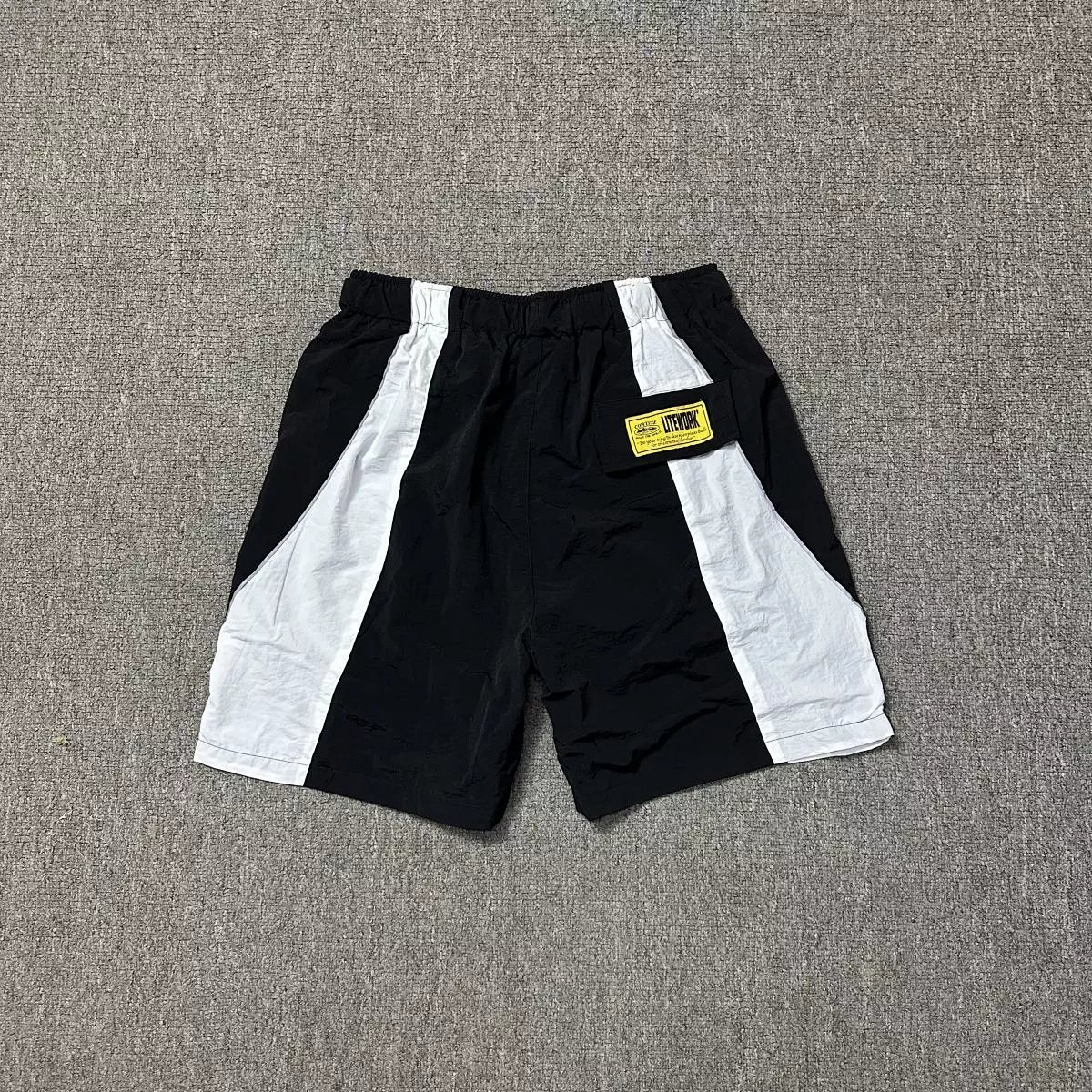 Design Lite Work Color-Block Nylon Shorts Black Yellow Shorts product detail 15 in Litbuy spreadsheet finds