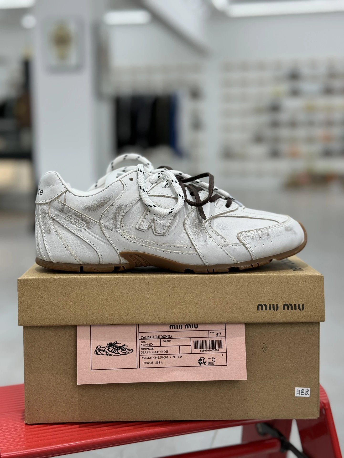 New Balance Sneakers 530 Miu collaboration — White paper