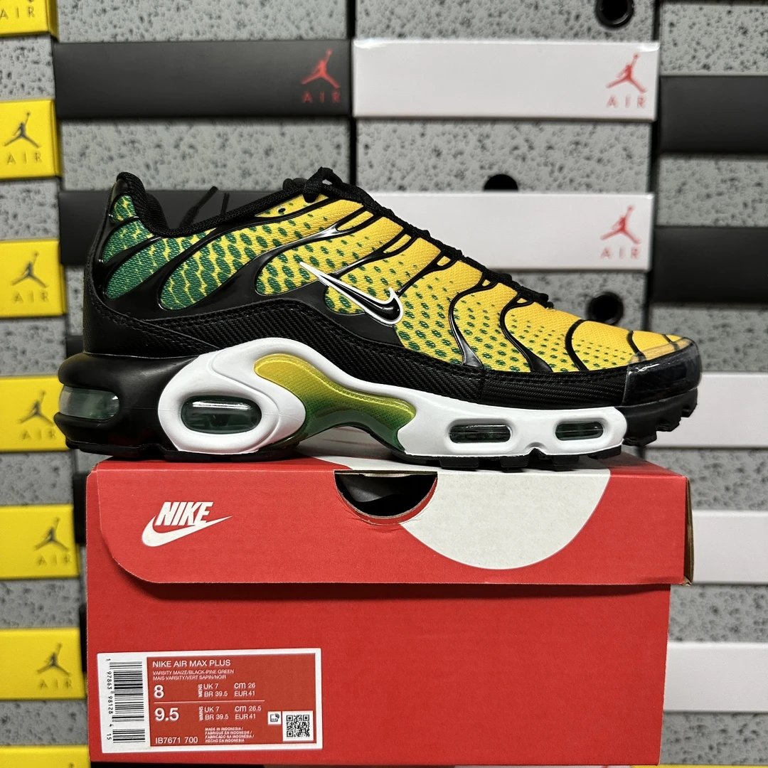 IB7671-700 Black Yellow Green