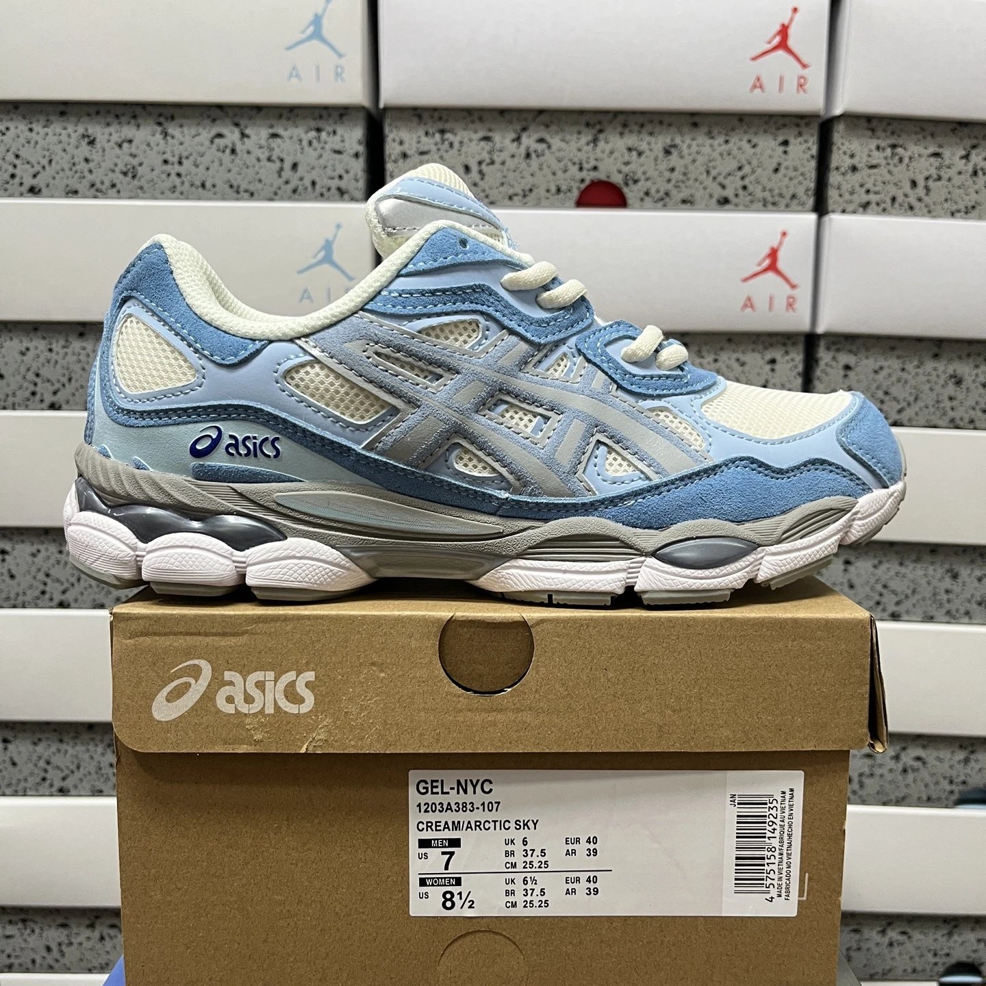 1203A383-107