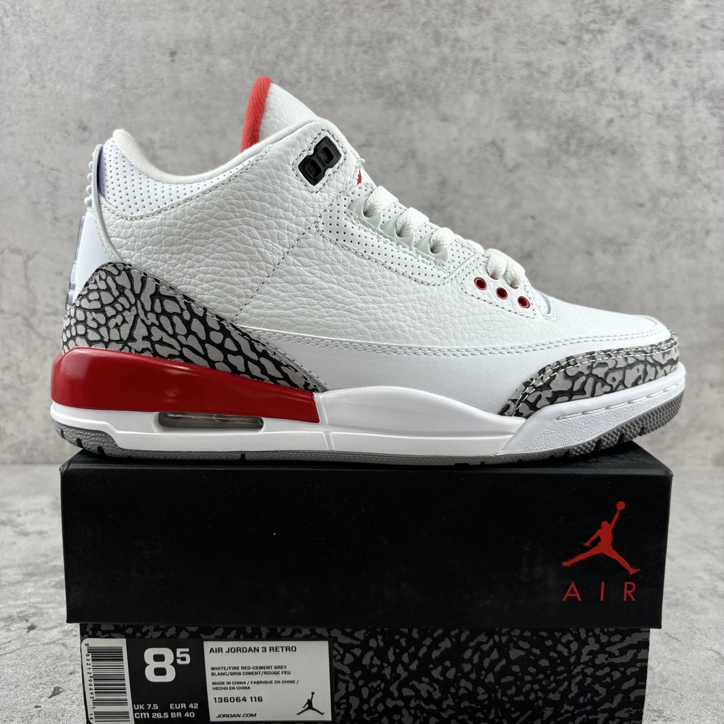 Jordan 3 Retro Fire Red 136064-116