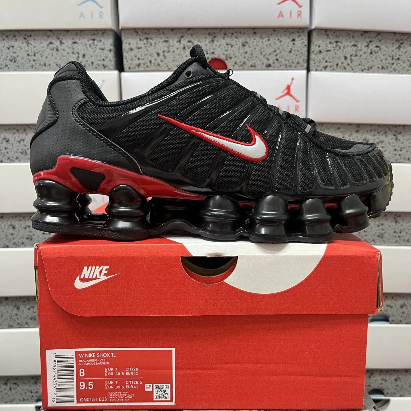 CN0151-003 Black Red White (39-46)