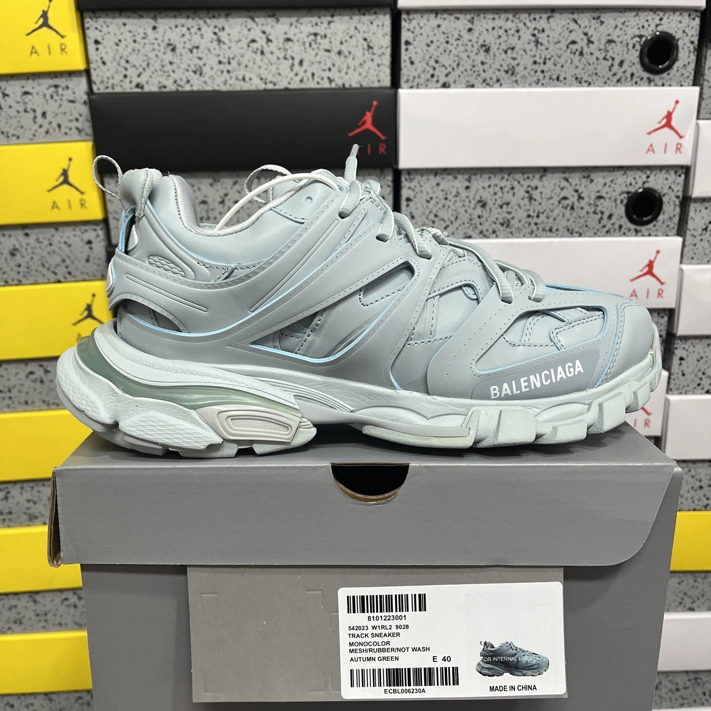 Balenciaga Track 3.0 Pierced Shoes — 9028 Ice Blue colorway — USFans Spreadsheet photo