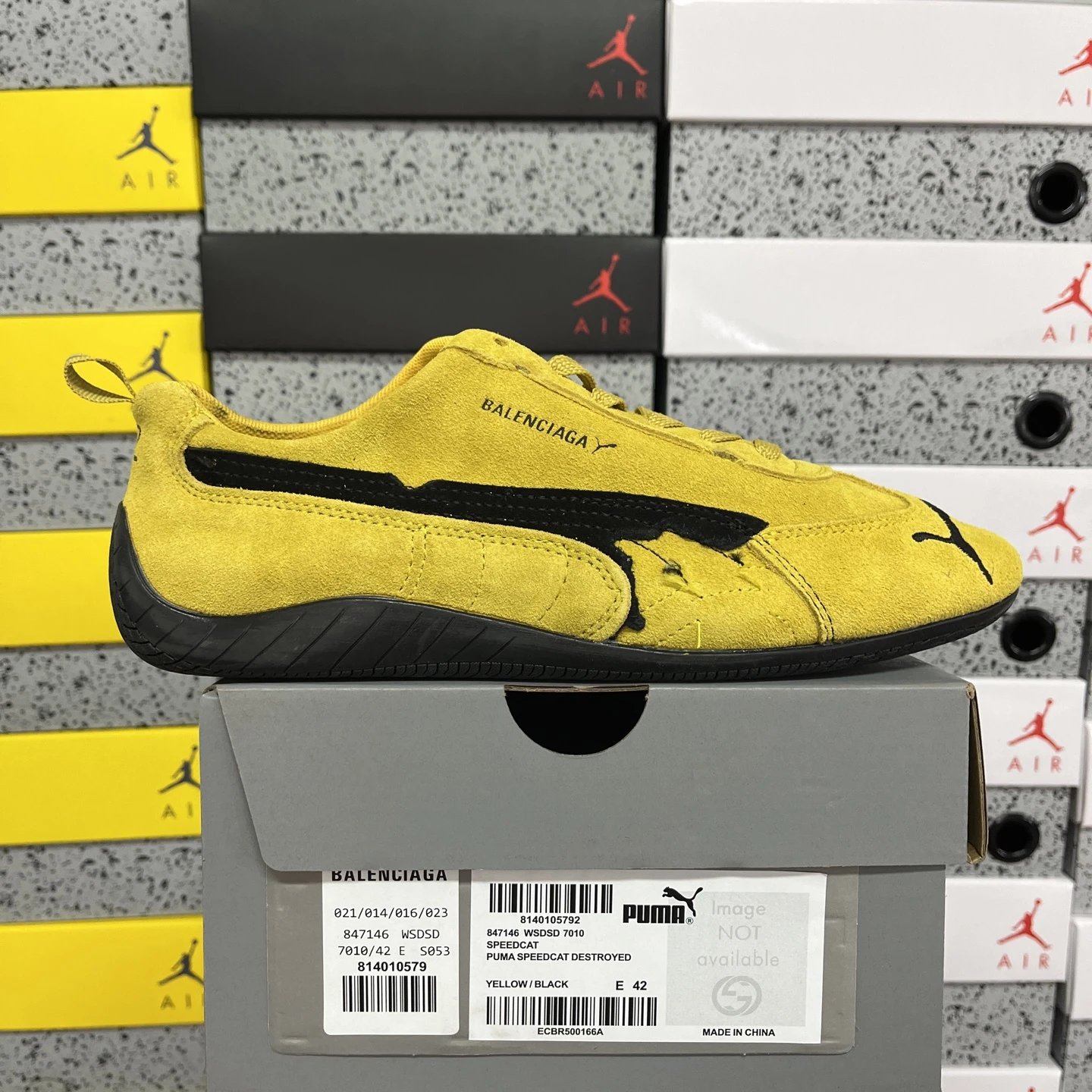 Yellow Black 7010
