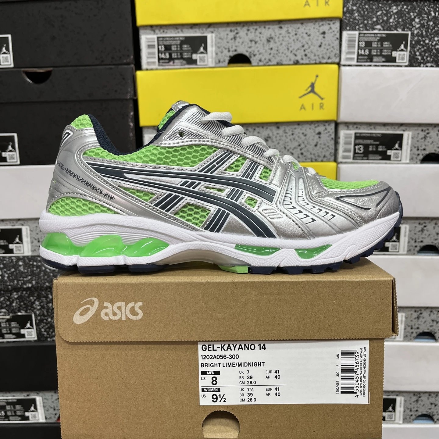 1202A056-300 Silver White Green