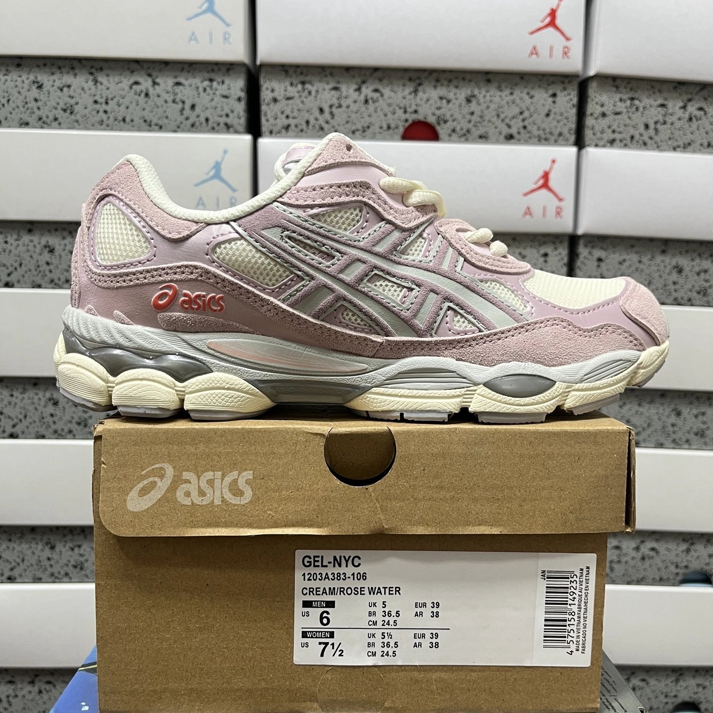 Asics Gel-nyc · 4