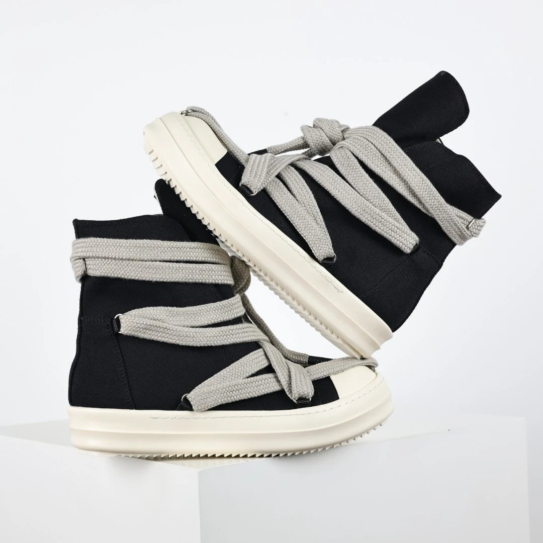 Rick Owens Sneakers Low-Top Lace-Up Canvas — RO black and white canvas pentagram