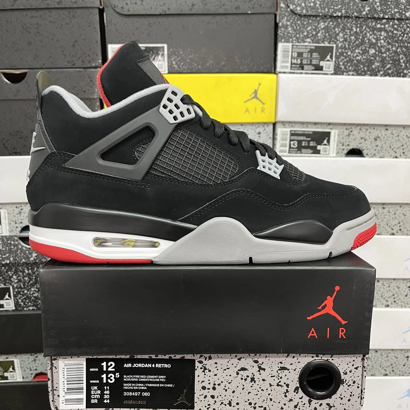 AJ4 Black and Red Bulls 308497-060 (40-47.5)