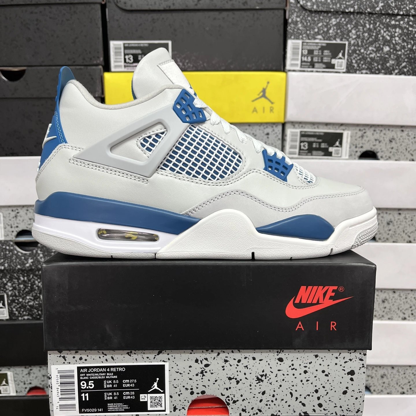 AJ4 White Blue FV5029-141