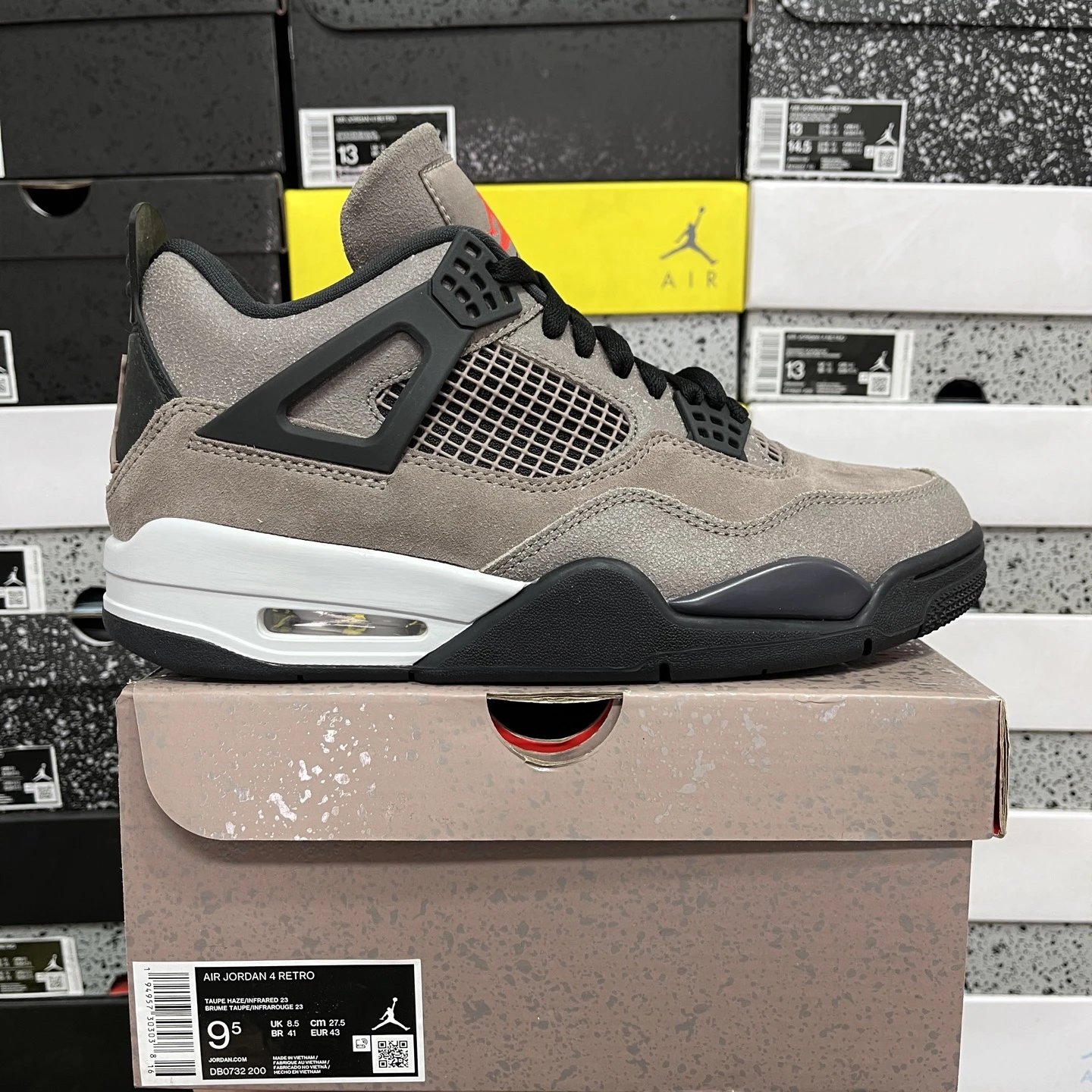 AJ4 Black Brown Mocha DB0732-200 (36-47.5)
