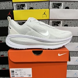 thumbnail for [GT Version] Air Zoom Vomero 18 Moon Landing 18 2025 New Cushioned Casual Running Shoes