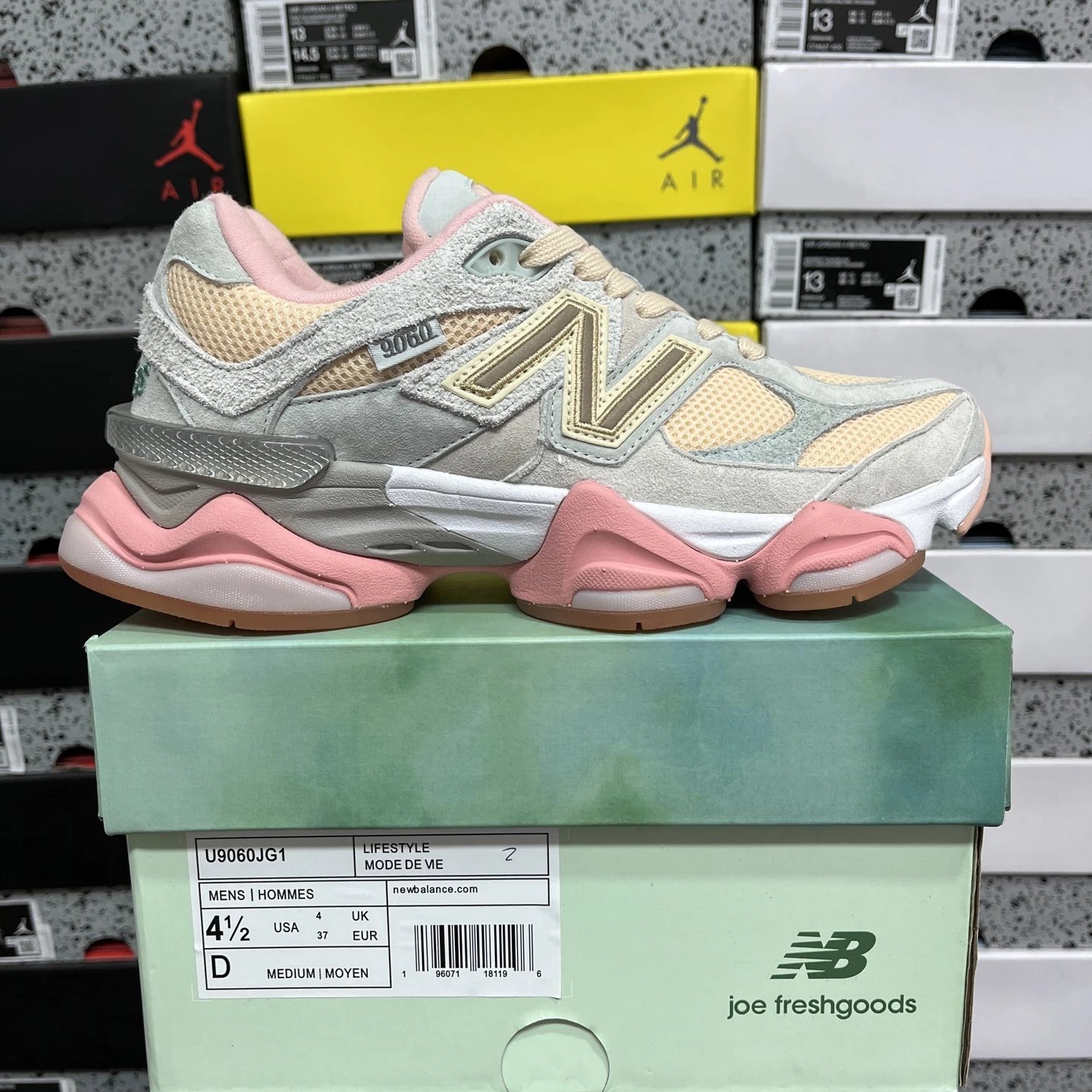 U9060JG1 Collab Grey Pink