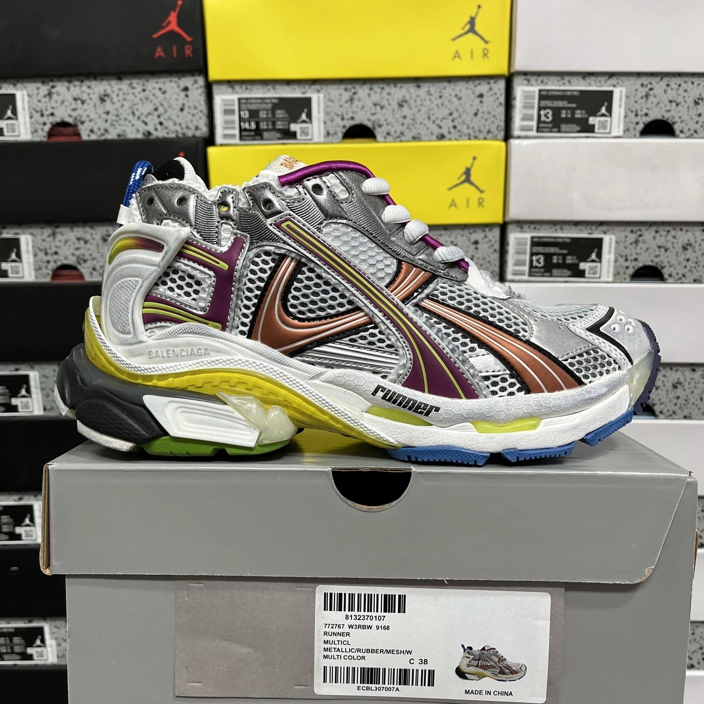 7.5 Colorful 9168
