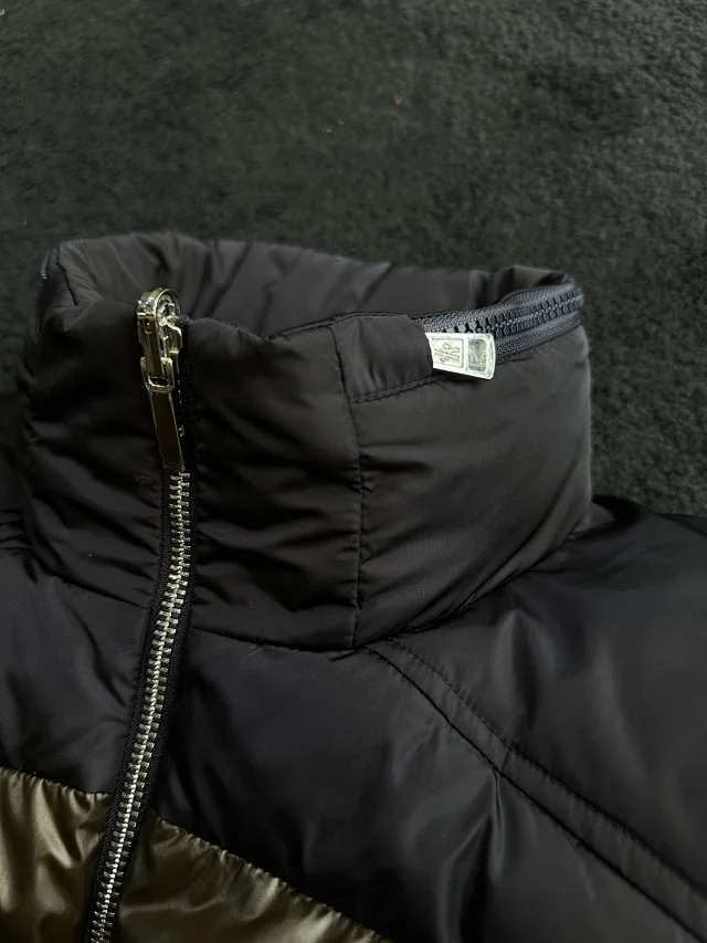 Moncler Down Jackets quilted puffer jacket with stand collar product detail image 6
