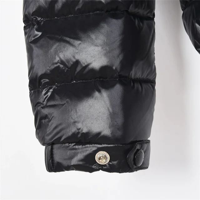 Moncler Down Jackets Hooded Puffer Jacket with Sleeve Logo Patch product detail image 94