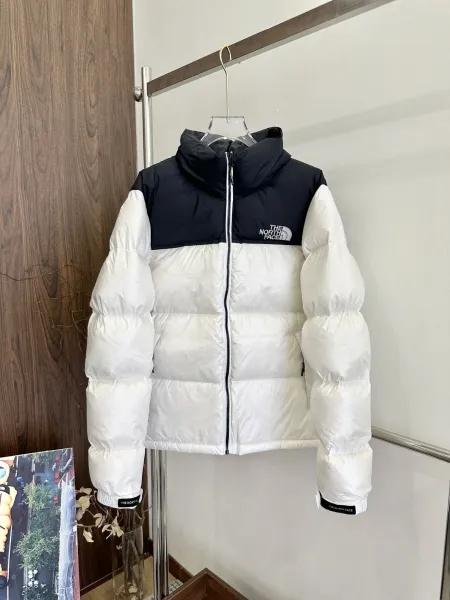 The North Face 1996 Retro Nuptse Jacket White / Black Down Jacket - 1