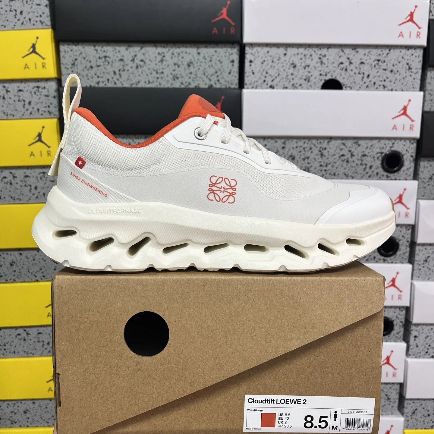 White Orange 3ME10691662