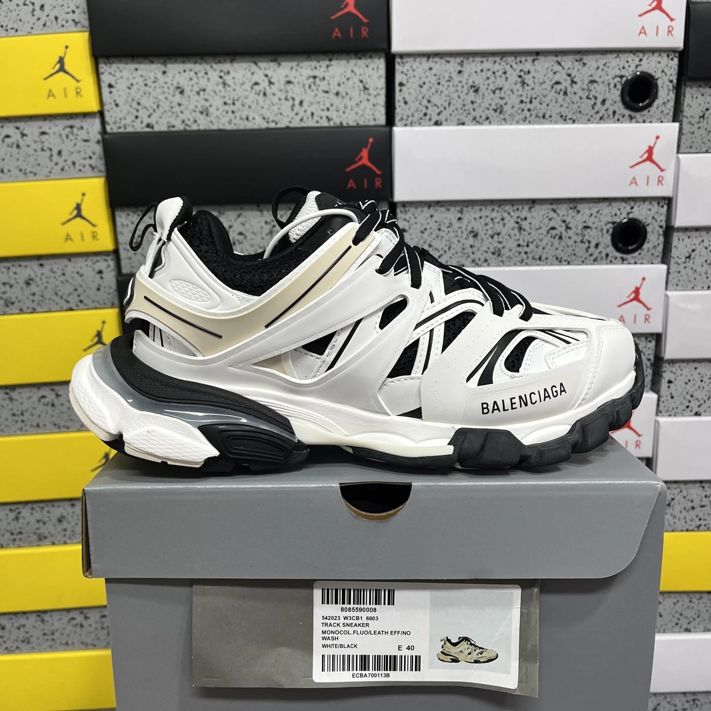 Balenciaga Track 3.0 Pierced Shoes — 6603 white khaki black colorway — USFans Spreadsheet photo