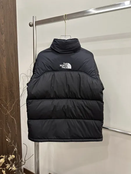 The North Face Puffer Vest Black Outerwear - 1