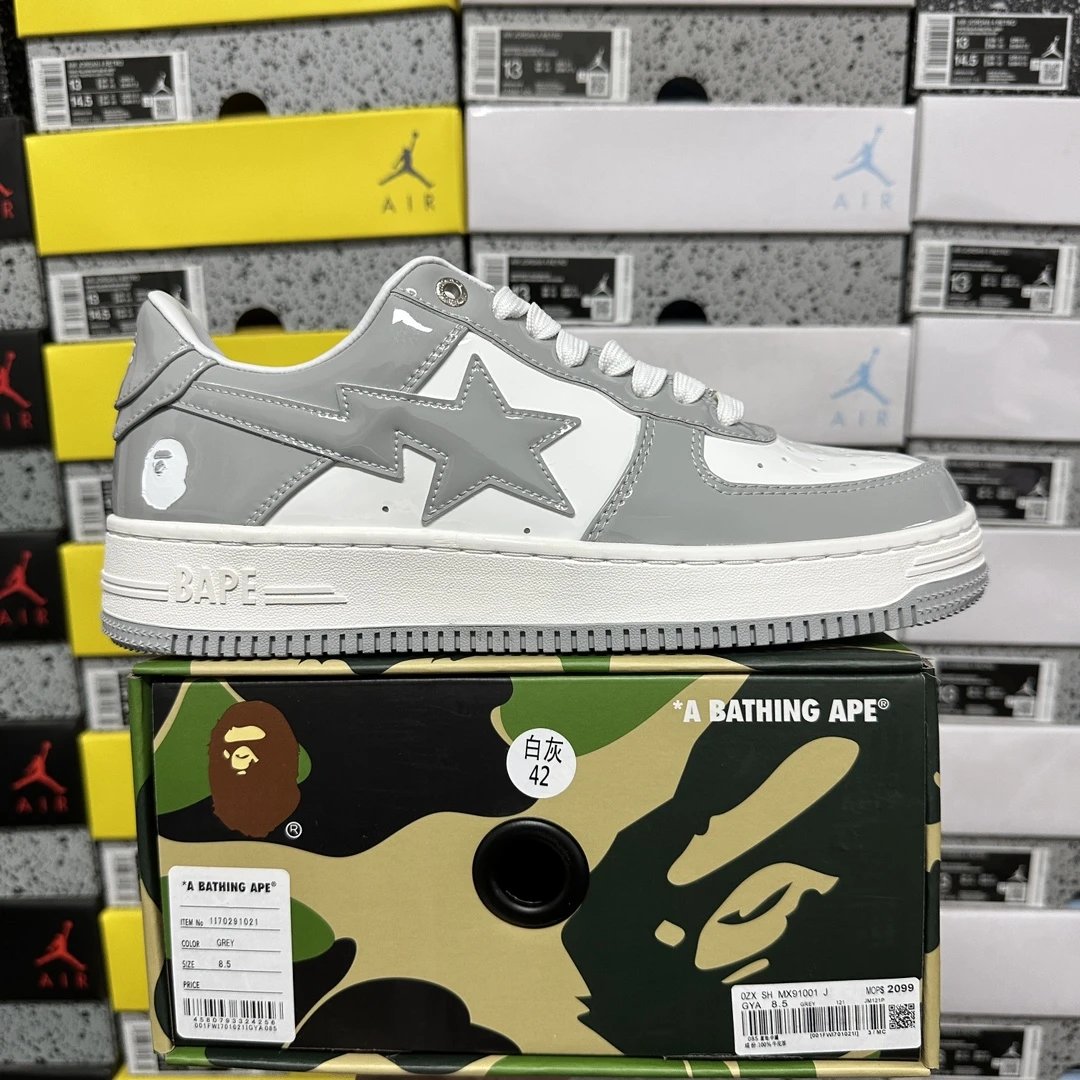 1I70291021 Grey White