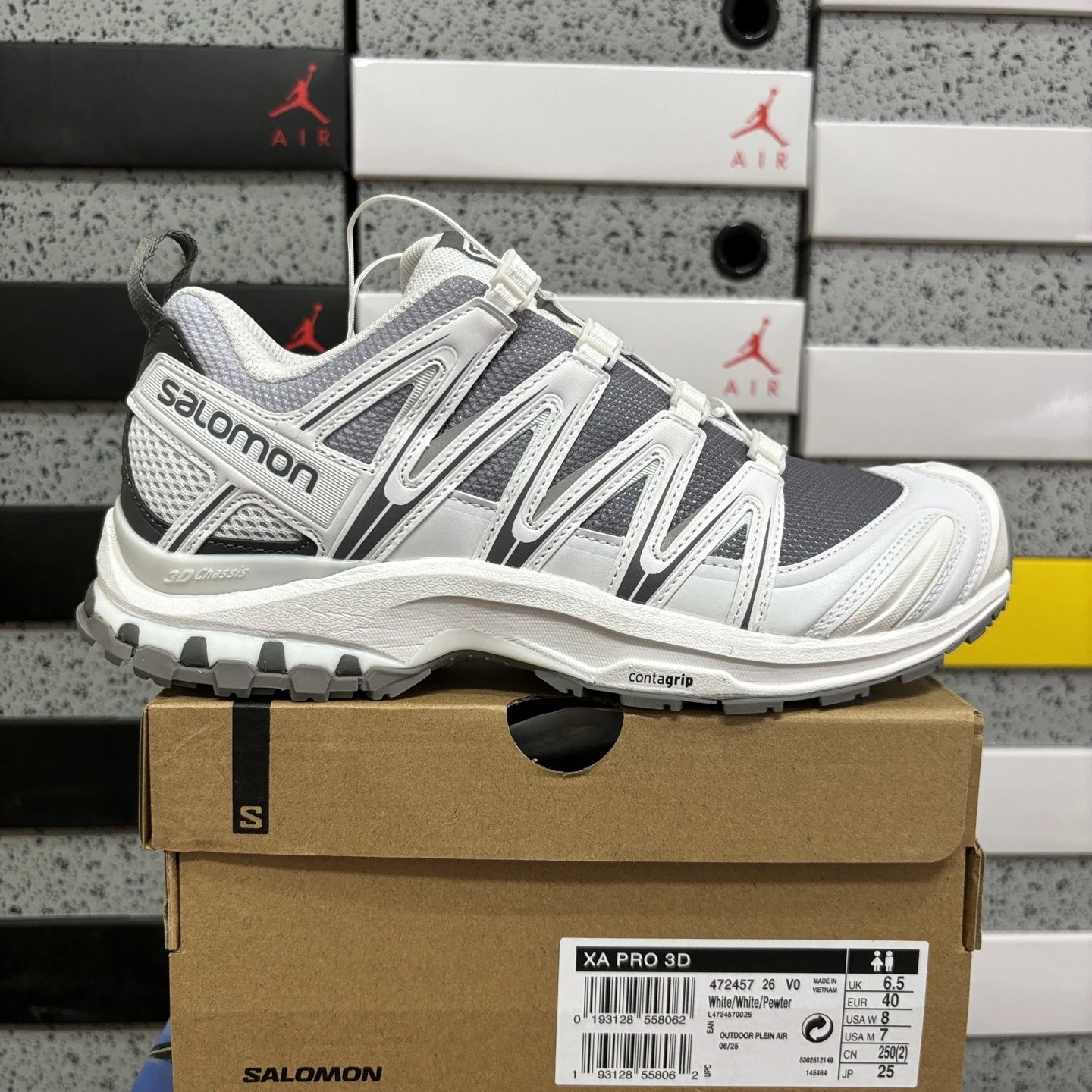 White differentiation 472457 36-46