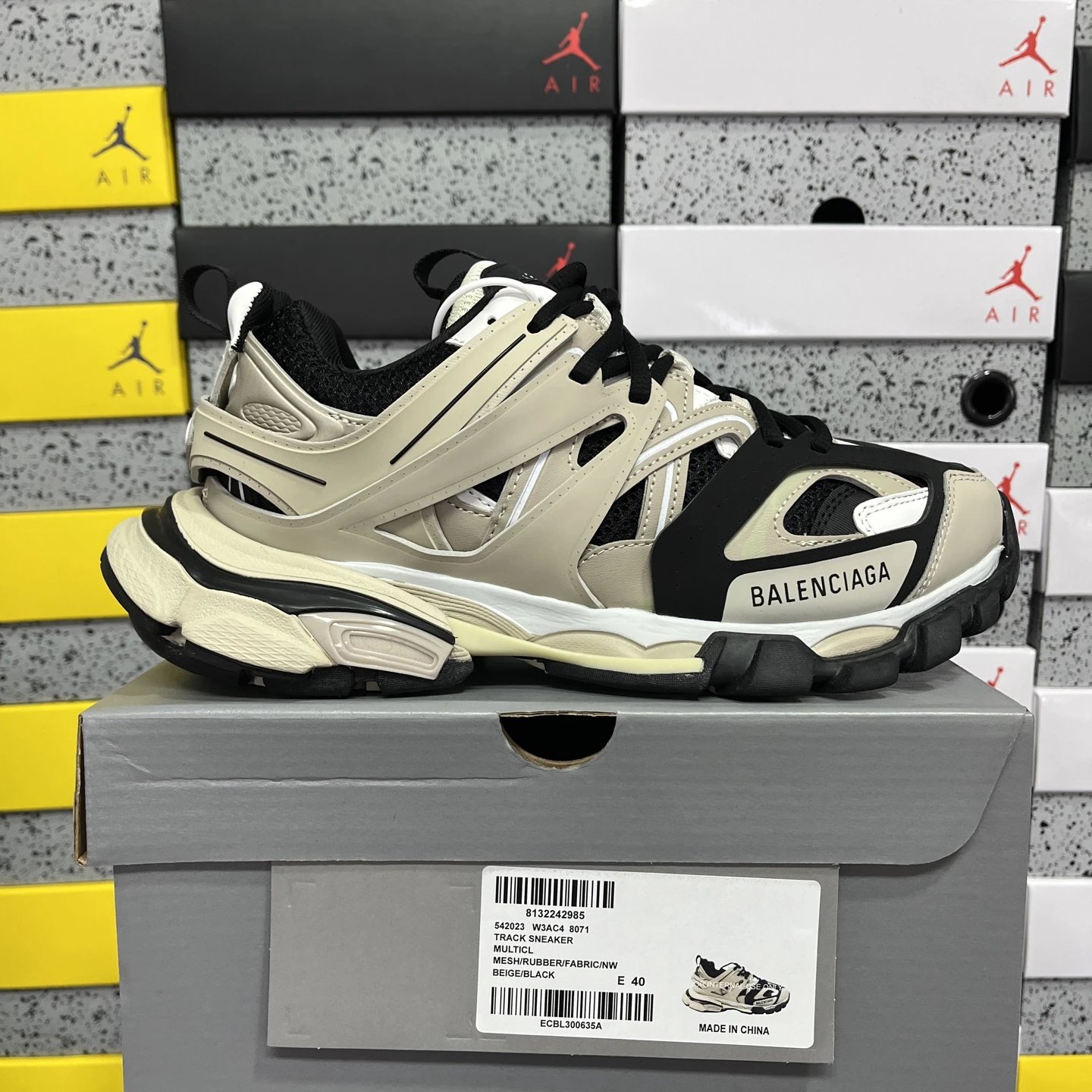 Balenciaga Track 3.0 Pierced Shoes — 8071 black and white khaki colorway — USFans Spreadsheet photo
