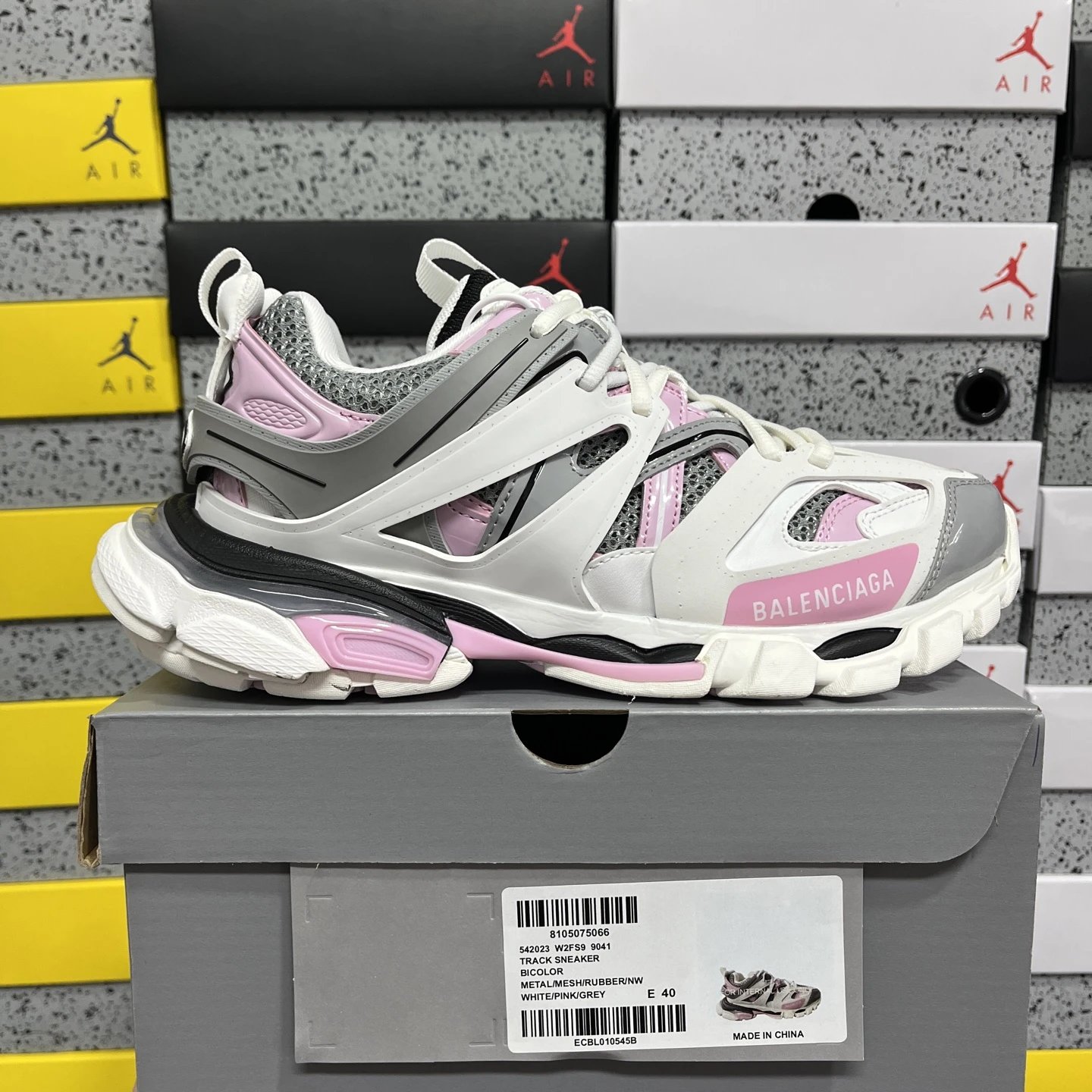 Balenciaga Track 3.0 Pierced Shoes — 9041 white powder gray colorway — USFans Spreadsheet photo