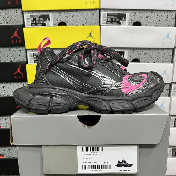 Nike Wmns Air Rift Stop Dark Grey / Pink Sneakers Chunky Sneakers - 1