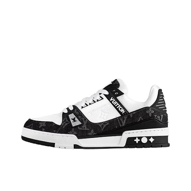 1AC2A5 Black and White SKU image