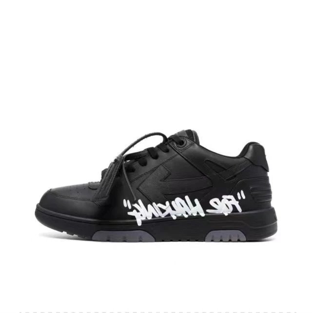 OMIA189S21LEA0041001 black
